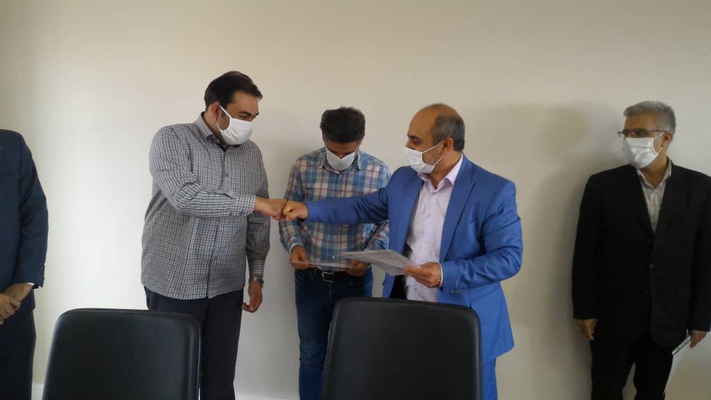 تقدیر مدیر کل از پرسنل خانواده معظم شهدا و ایثارگر هواشناسی استان تهران به مناسبت چهلمین سالگرد دفاع مقدس